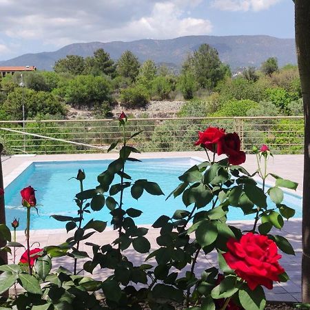 Roses Villa Trimiklini Exteriör bild
